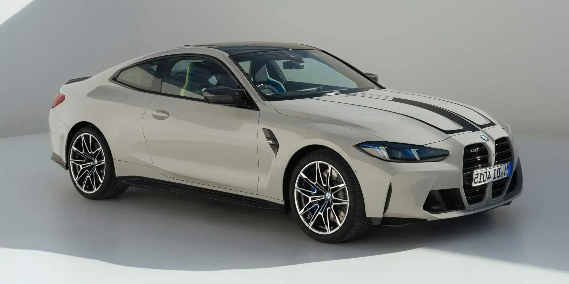 2024 BMW 4 Series M4 photo 1