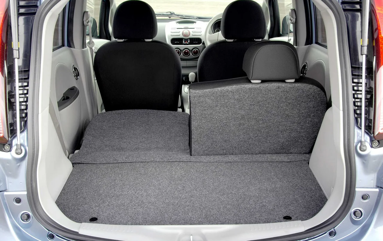 Interior 2