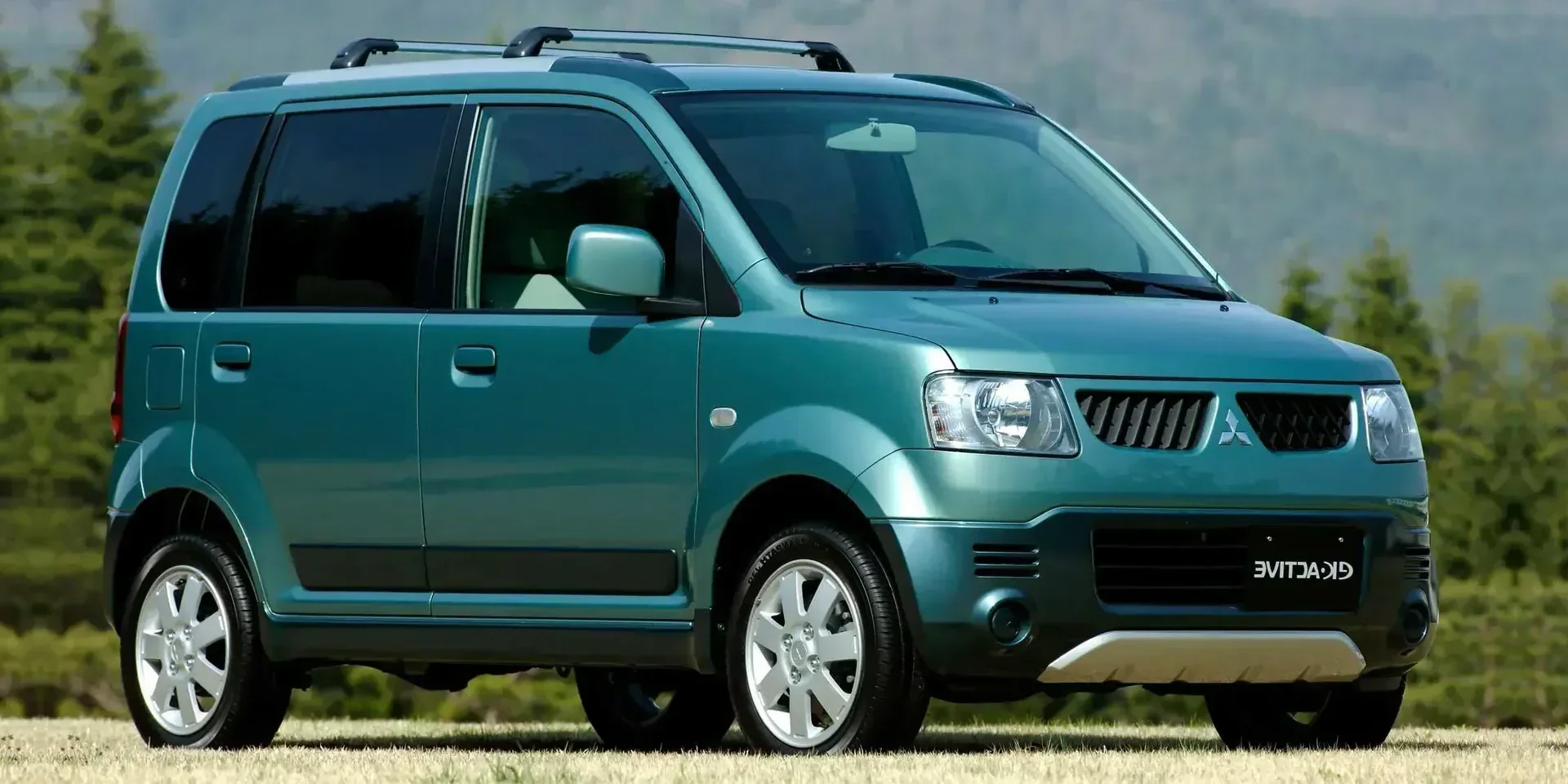 2004 Mitsubishi eK Active photo 1