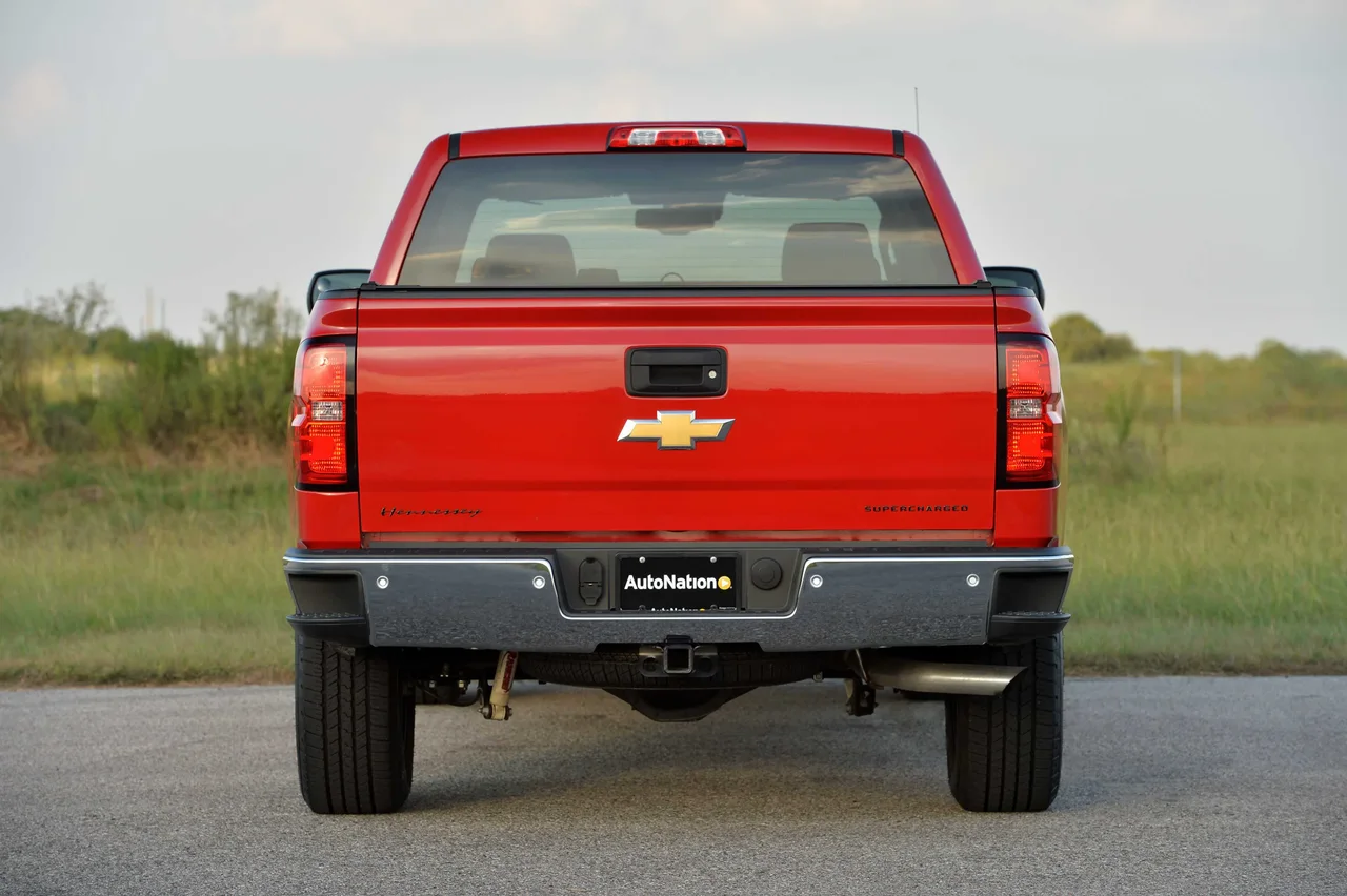 Exterior 10