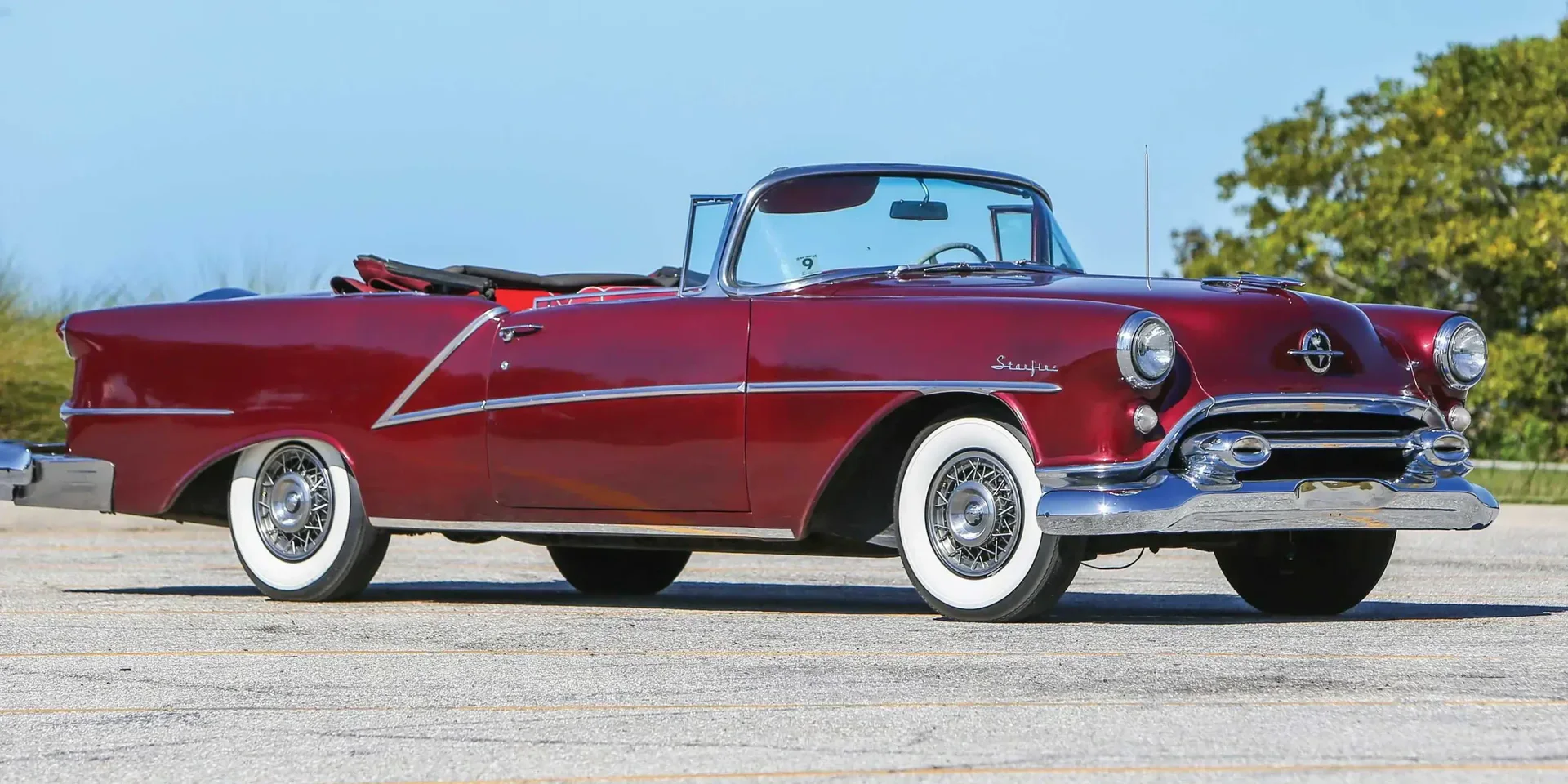1954 Oldsmobile 98 Ninety-Eight Starfire photo 1