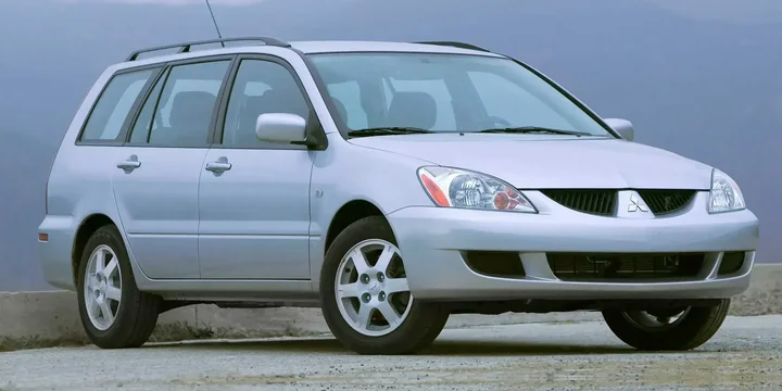 2004 Mitsubishi 2004-mitsubishi-lancer-nar-lancer-ralliart-sportback-nar main image
