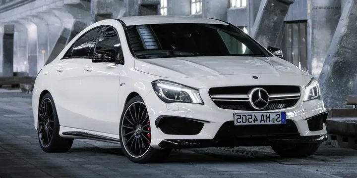 2013 Mercedes-Benz 2013-mercedes-benz-cla-class-45-amg-4matic-amg-speedshift main image