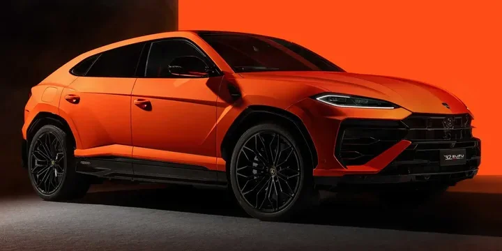 2024 Lamborghini 2024-lamborghini-urus-se main image