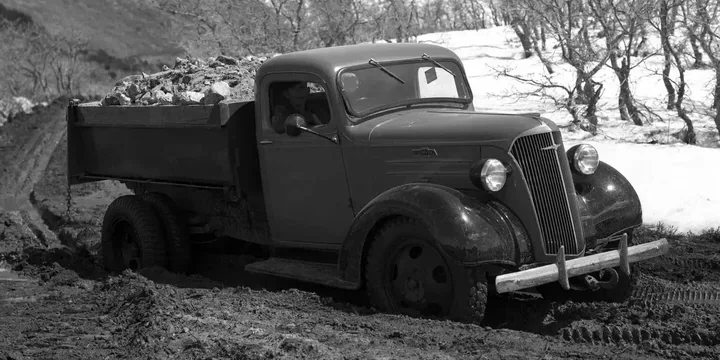1937 Chevrolet 1937-chevrolet-utility-truck-model-sa-15-ton-chassis-35-manual main image