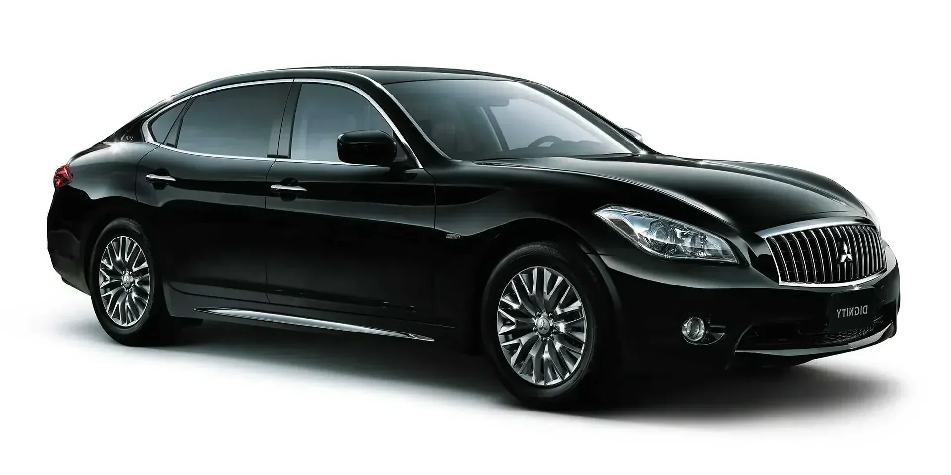 2012 Mitsubishi Dignity photo 1