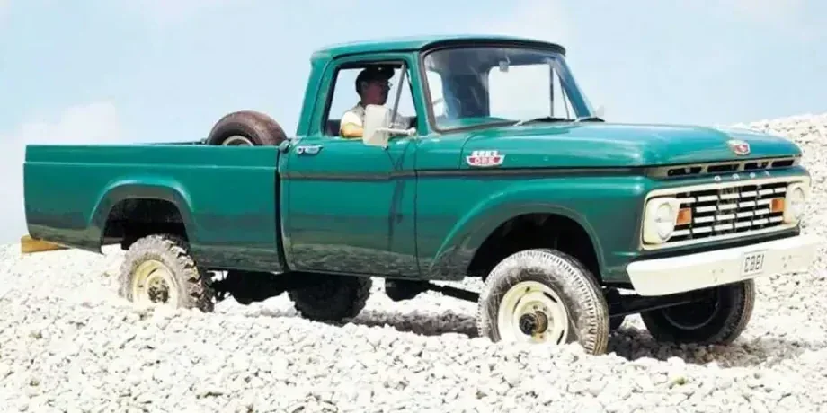 1963 Ford F-Series F-250 photo 1