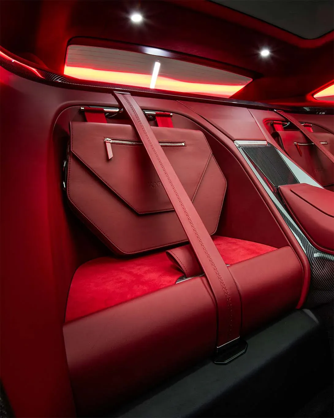 Interior 3
