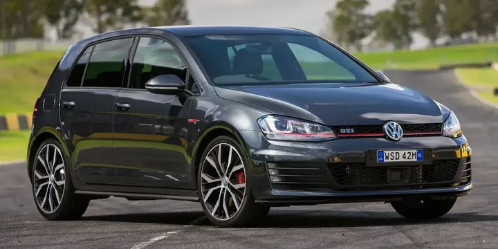 2015 Volkswagen 2015-volkswagen-golf-au-golf-gti-performance-au main image
