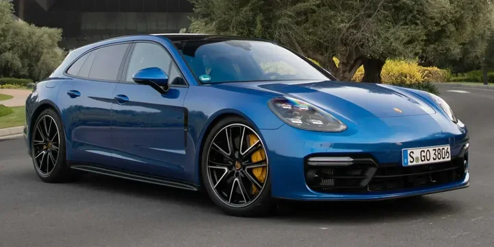 2019 Porsche 2019-porsche-panamera-gts-sport-turismo main image