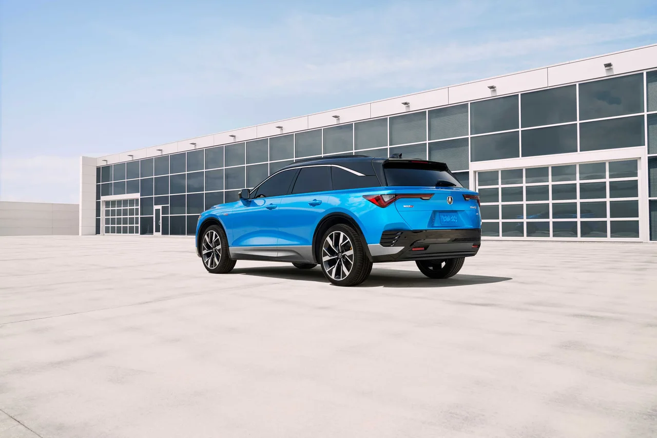 Exterior 4