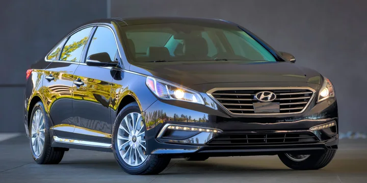 2015 Hyundai Sonata exterior main image
