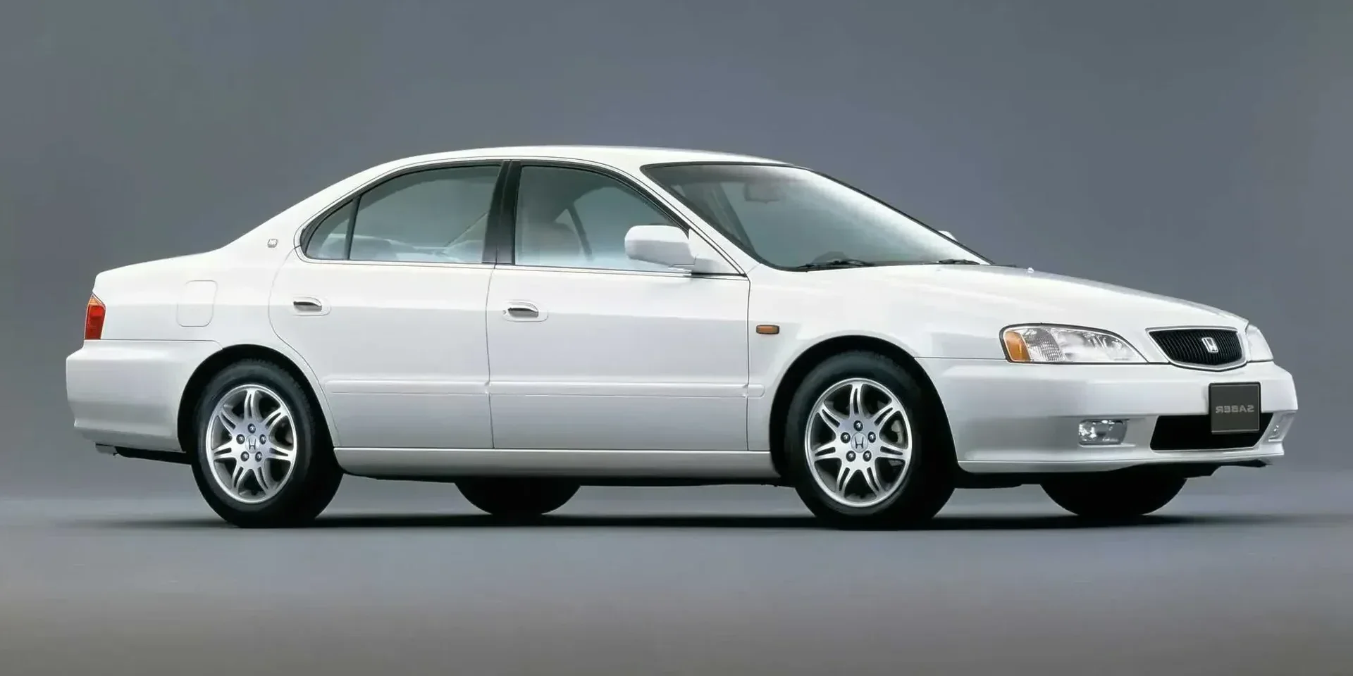 2001 Honda Saber photo 1
