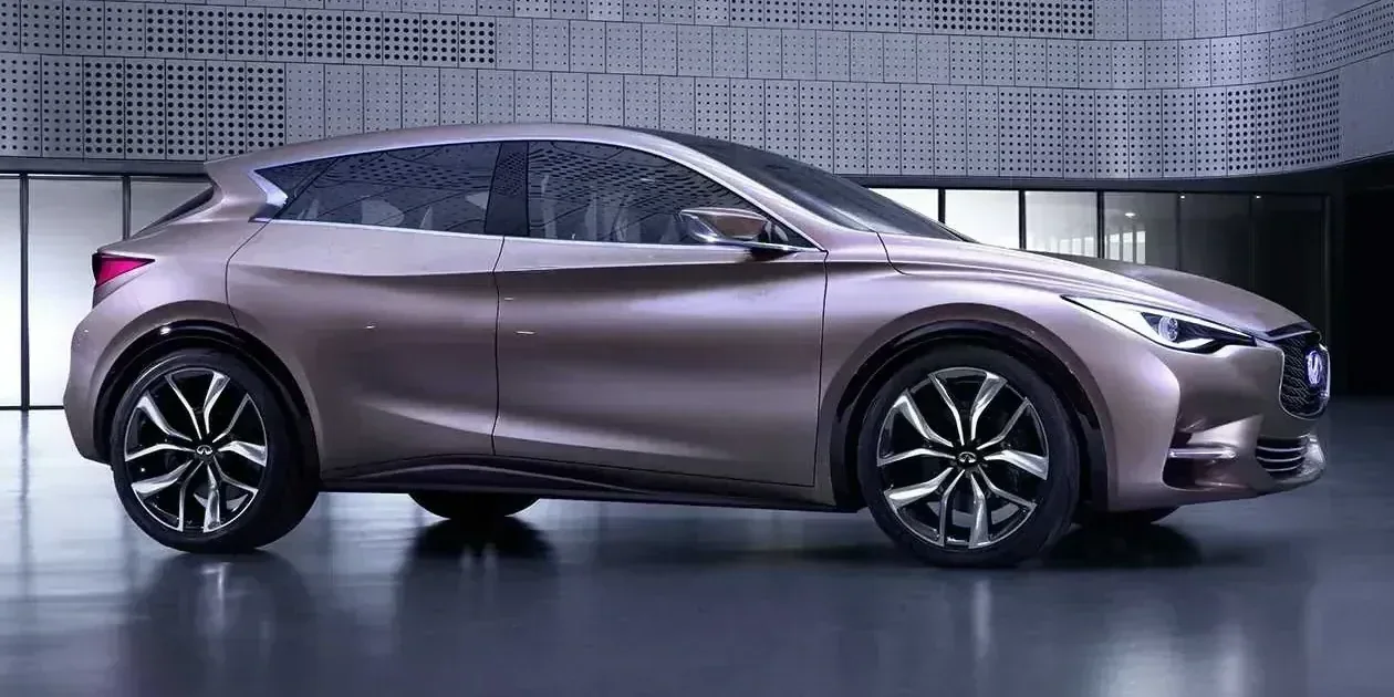 2013 Infiniti Q30 photo 1