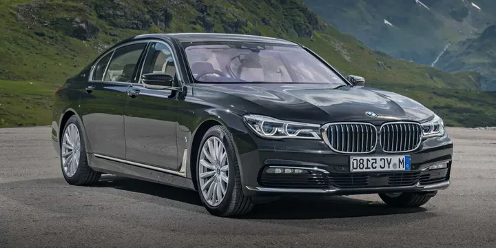 2016 BMW 2016-bmw-7-series-740le-xdrive-steptronic-8-speed main image