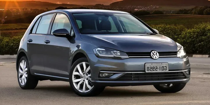 2017 Volkswagen 2017-volkswagen-golf-ladm main image