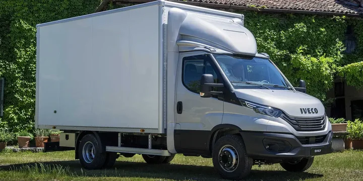 2022 Iveco 2022-iveco-daily-lcv-72-chassis-cab-72-180-chassis-cab-180ps main image