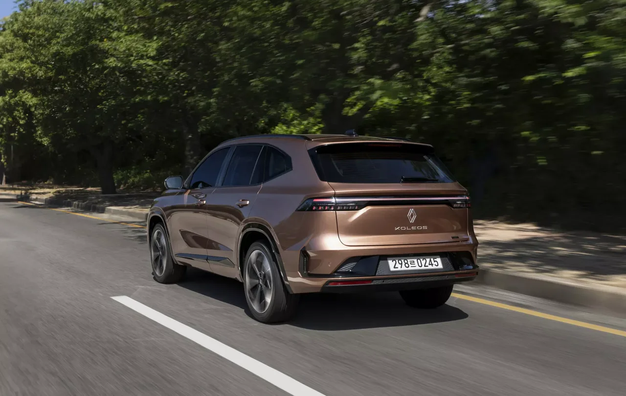 Exterior 5