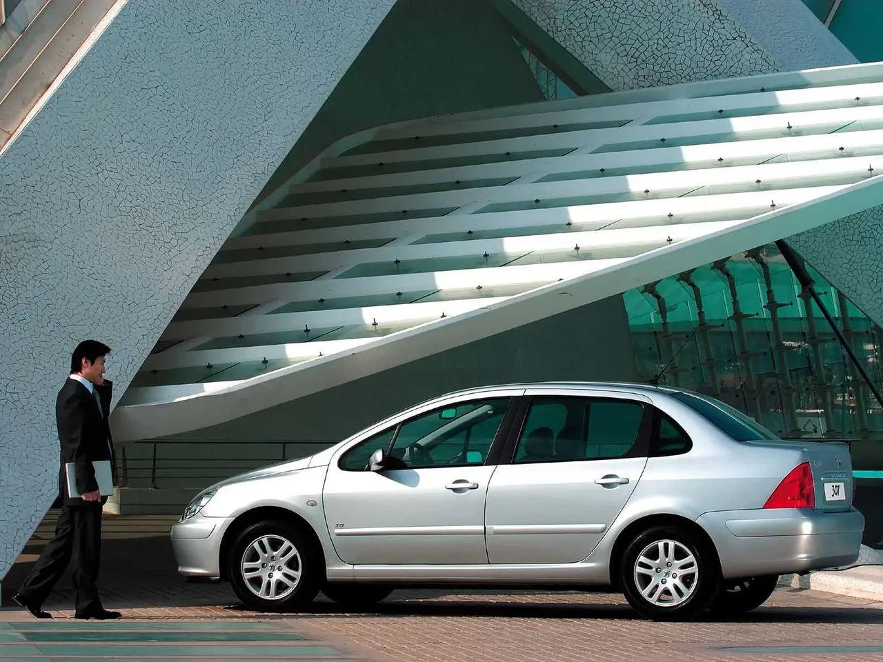 Exterior 15