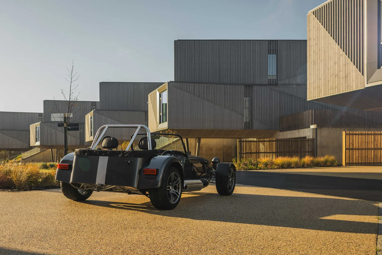 Exterior 25