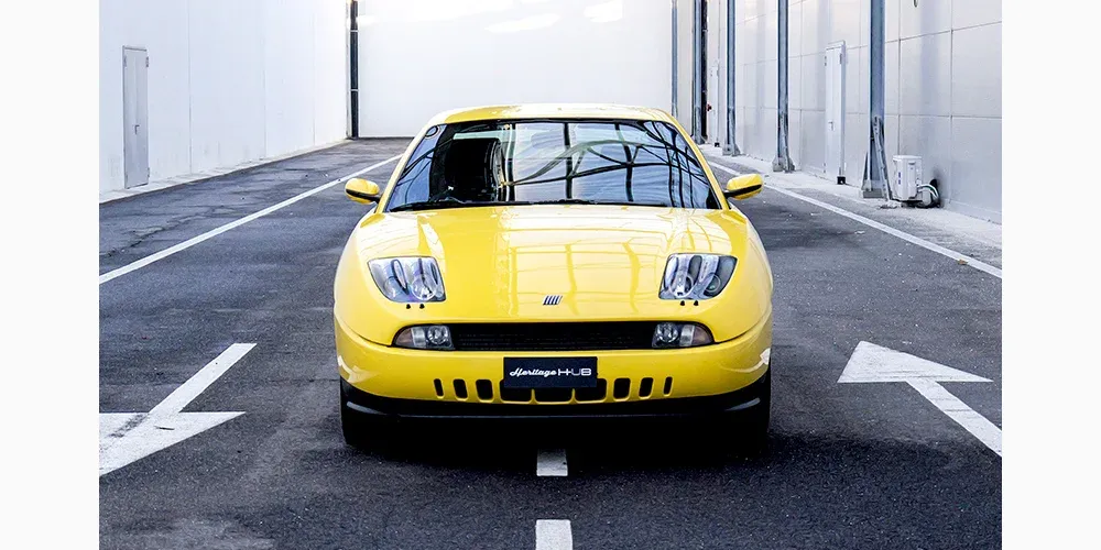1997 Fiat Coupé photo 1
