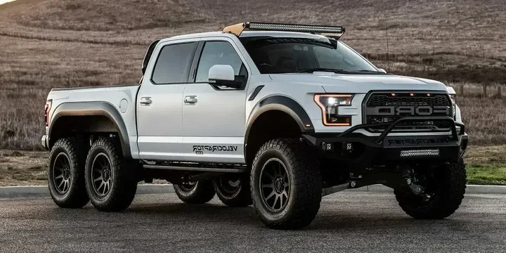 2018 Hennessey 2018-hennessey-f-series-velociraptor-6x6-selectshift-10-speed main image