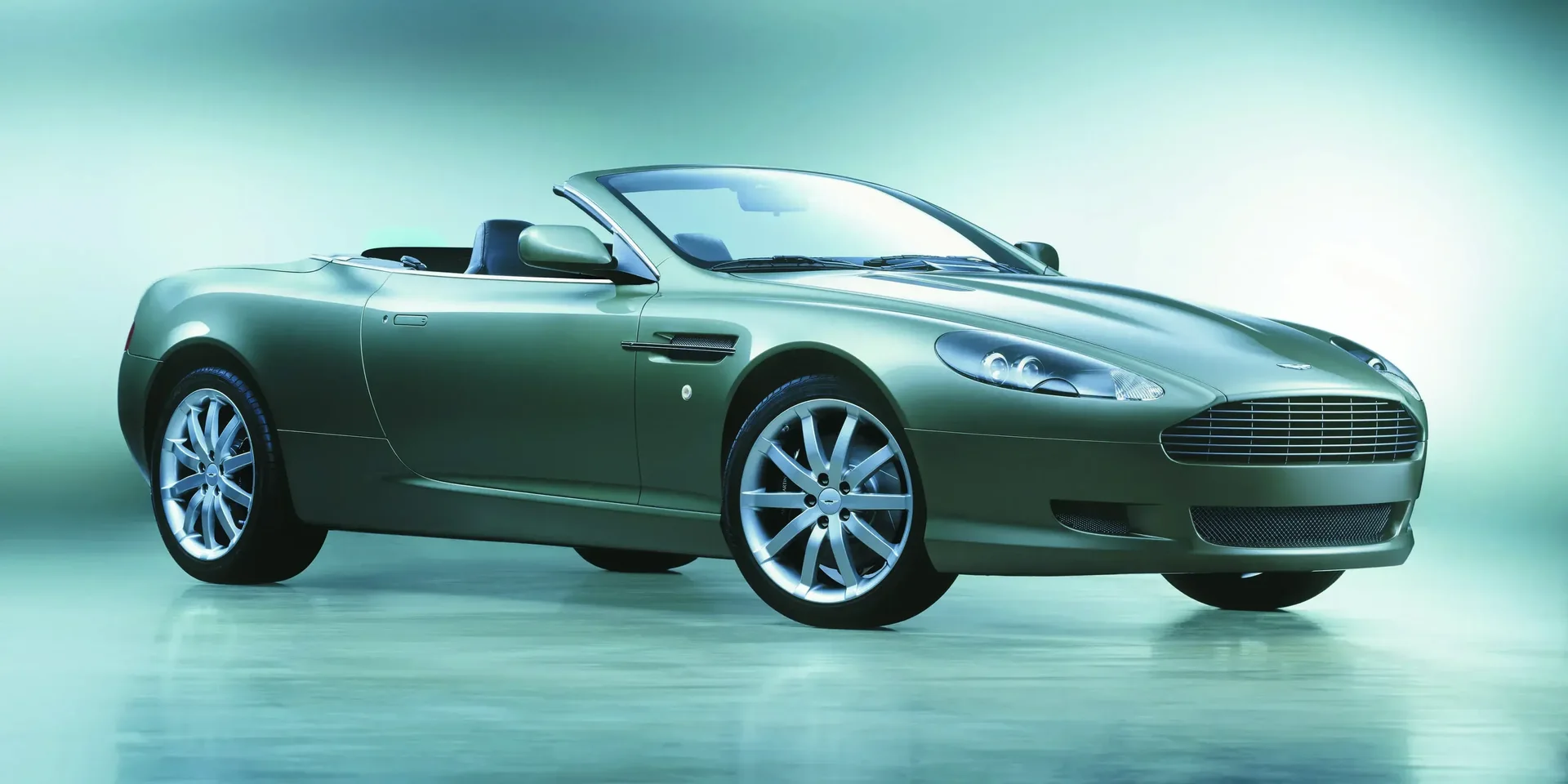 2008 Aston Martin DB9 Volante photo 1