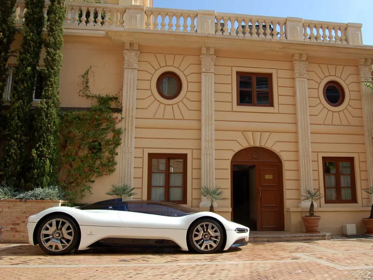 Exterior 2