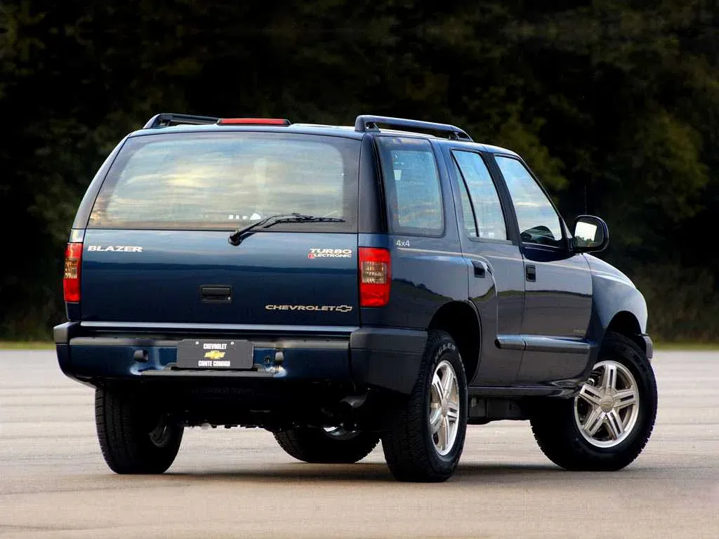 Exterior 9