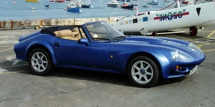 1992 Marcos 1992-marcos-mantara-400-spyder main image