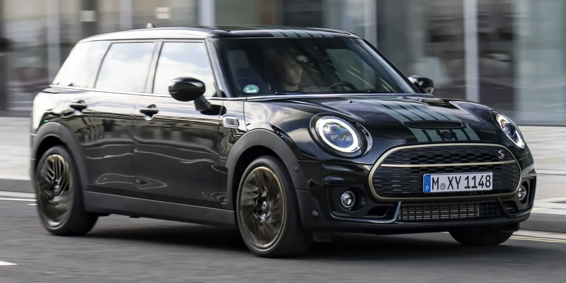 2022 Mini Clubman Cooper S Clubman photo 1