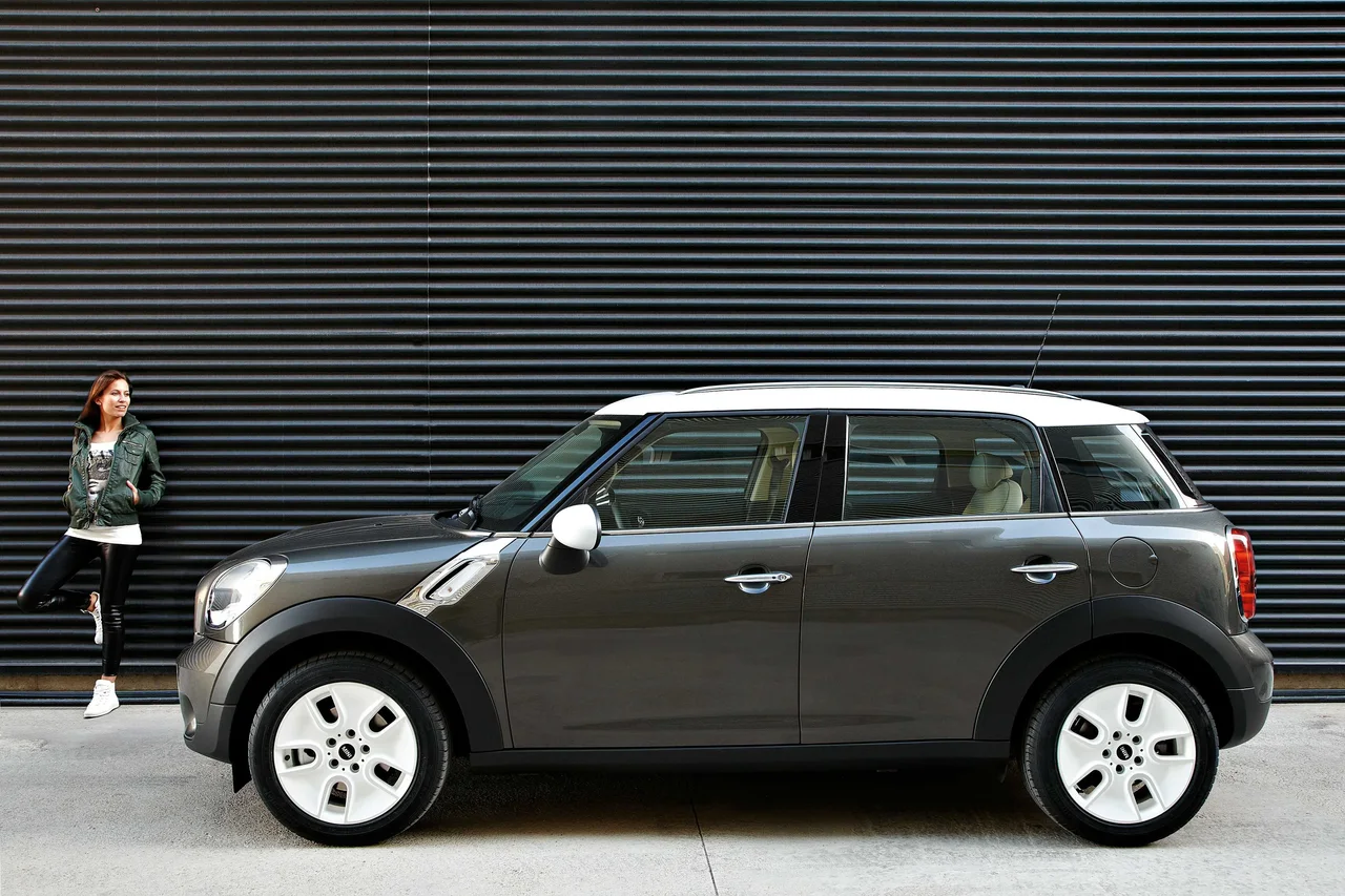 Exterior 3
