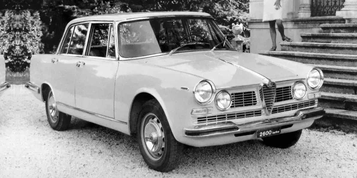 1969 Alfa Romeo 2600 Berlina photo 1