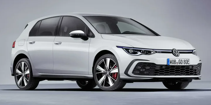 2021 Volkswagen 2021-volkswagen-golf-gte main image