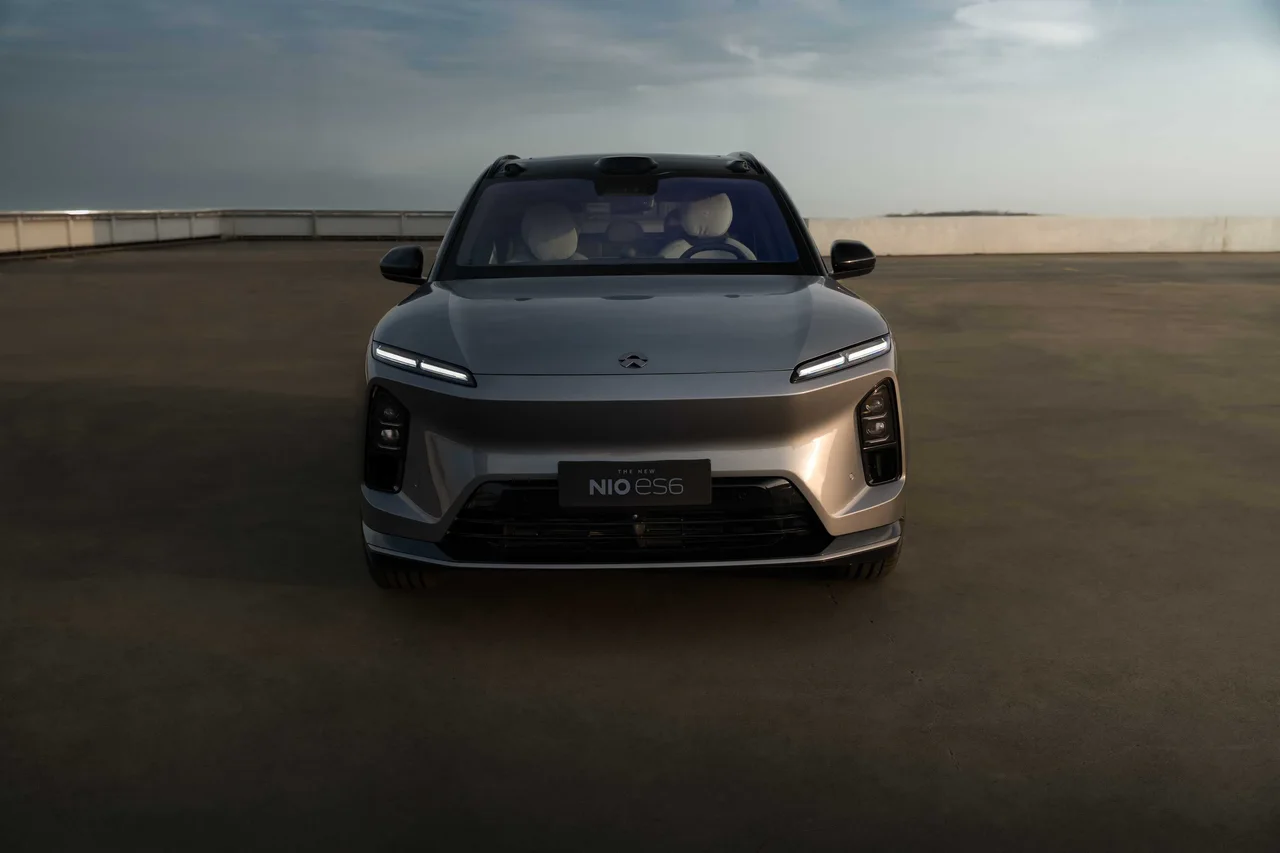 Exterior 12