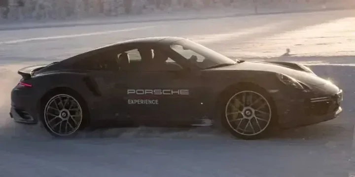 2017 Porsche 2017-porsche-911-turbo-s main image