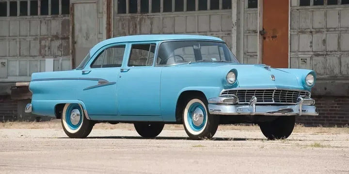 1956 Ford 1956-ford-mainline-sedan-fordor-sedan-37-139ps main image