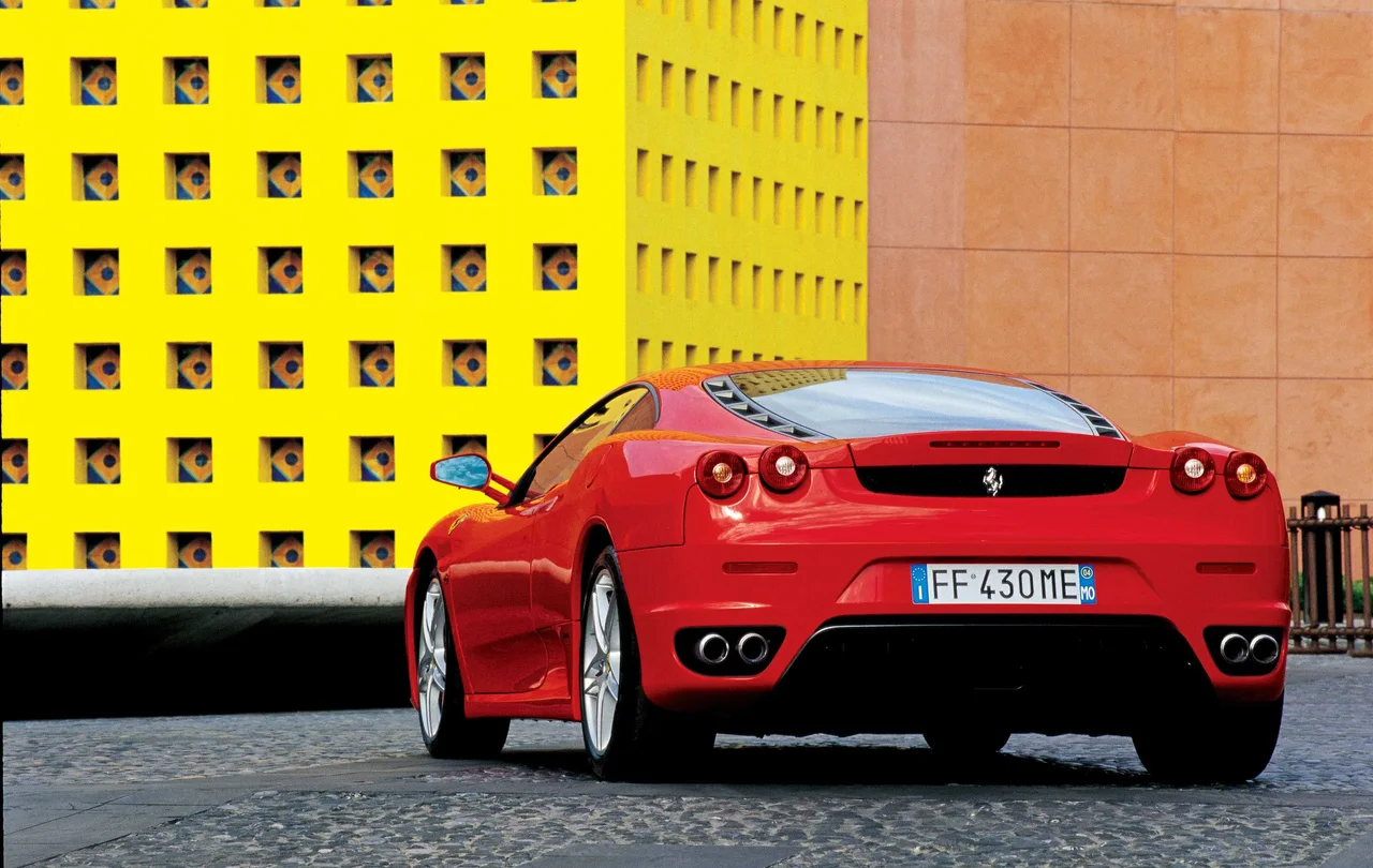 Exterior 4