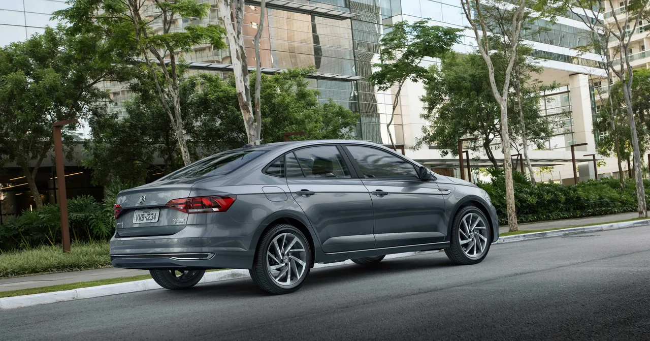 Exterior 4