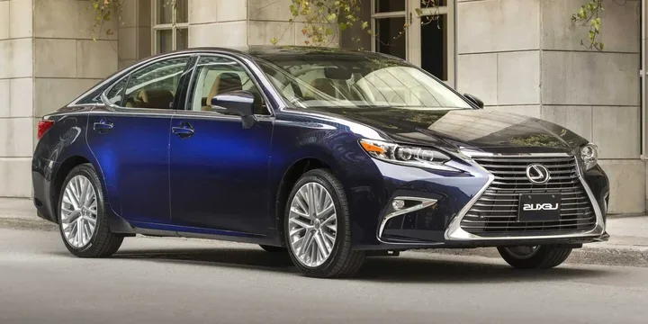 2016 Lexus 2016-lexus-es-350 main image