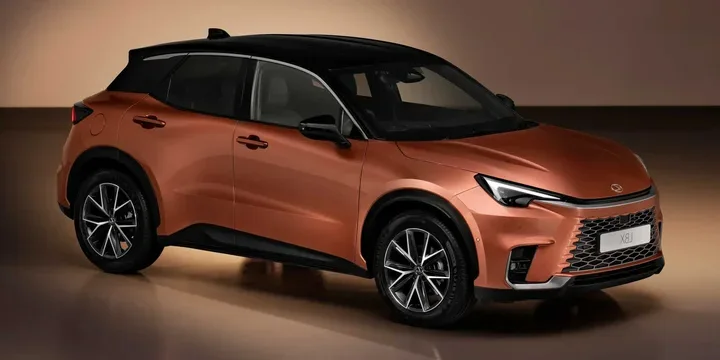 2023 Lexus 2023-lexus-lbx main image