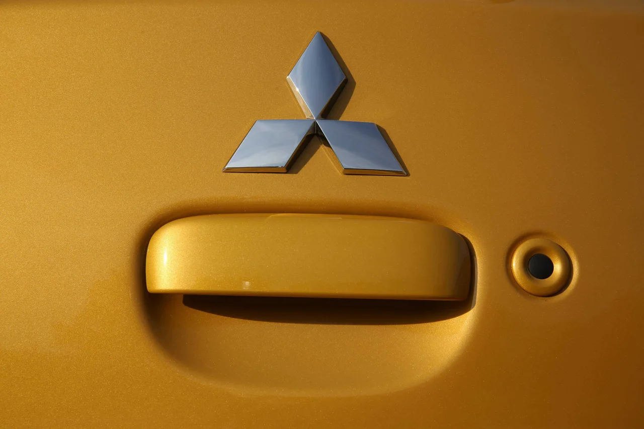 Exterior 4