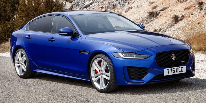 2020 Jaguar 2020-jaguar-xe-p250 main image