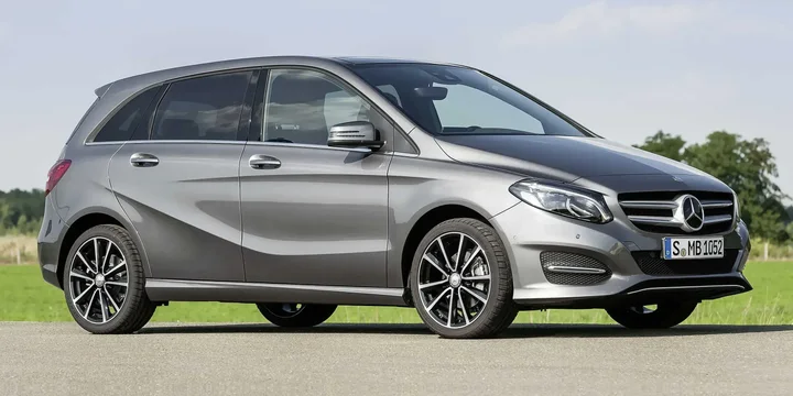 2015 Mercedes-Benz 2015-mercedes-benz-b-class-b-220-d-4matic-7g main image