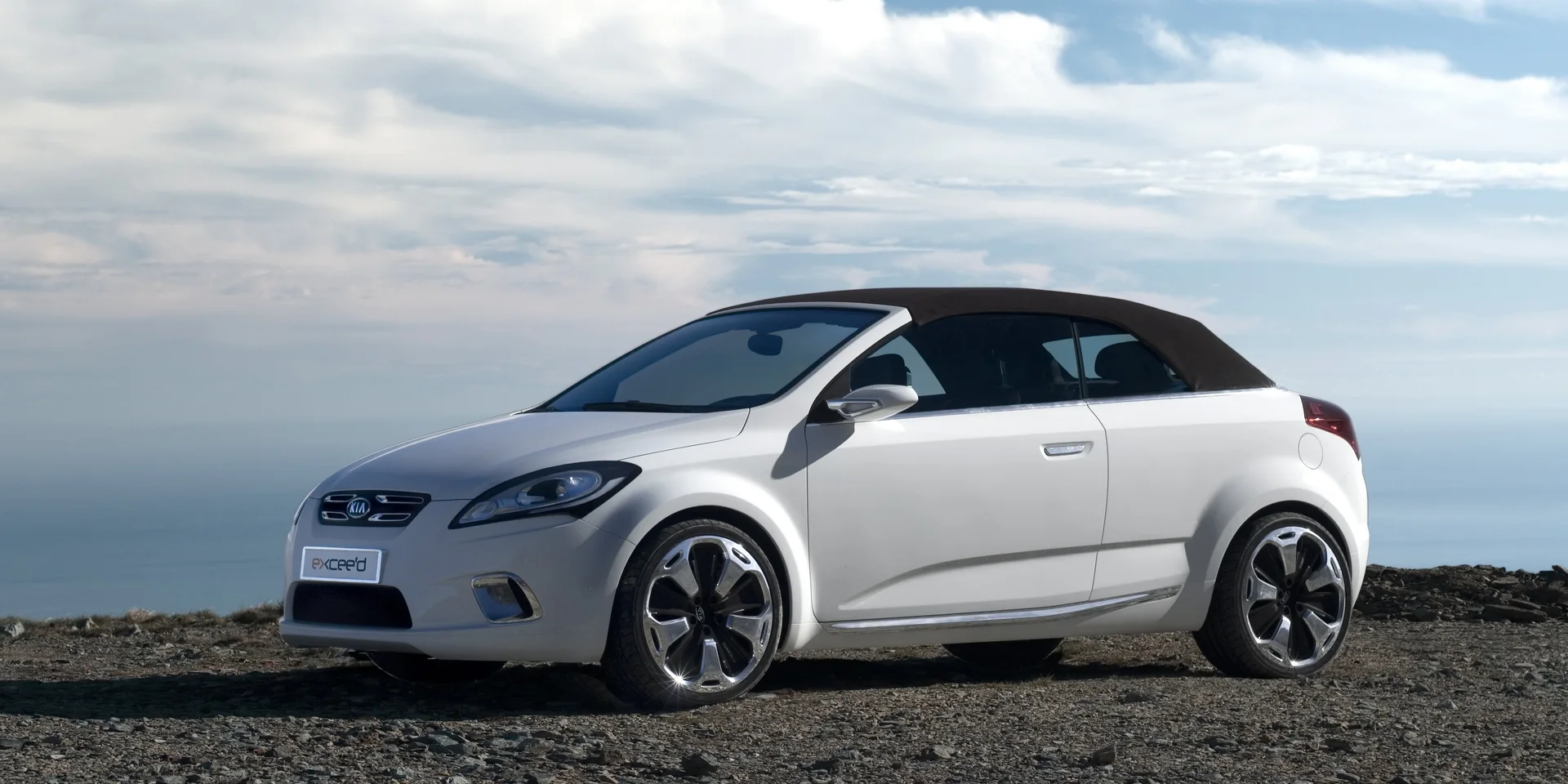 2007 Kia Excee'd photo 1
