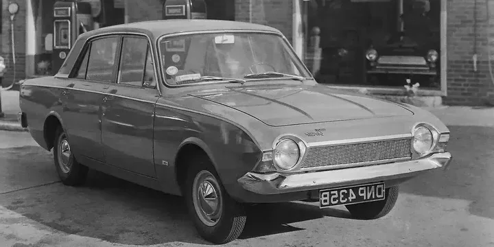 1966 Ford 1966-ford-corsair-2000-4-door main image