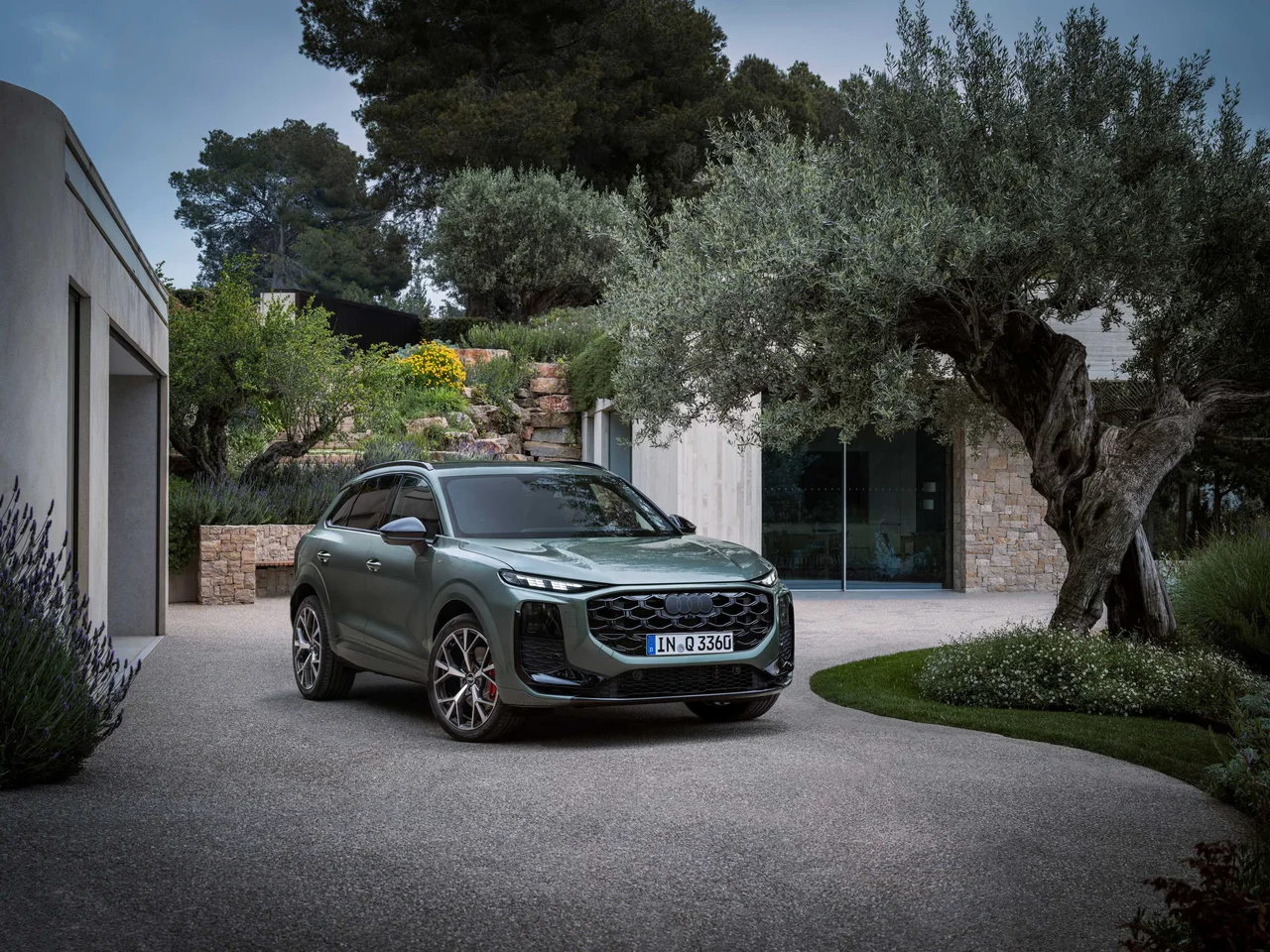 Exterior 2