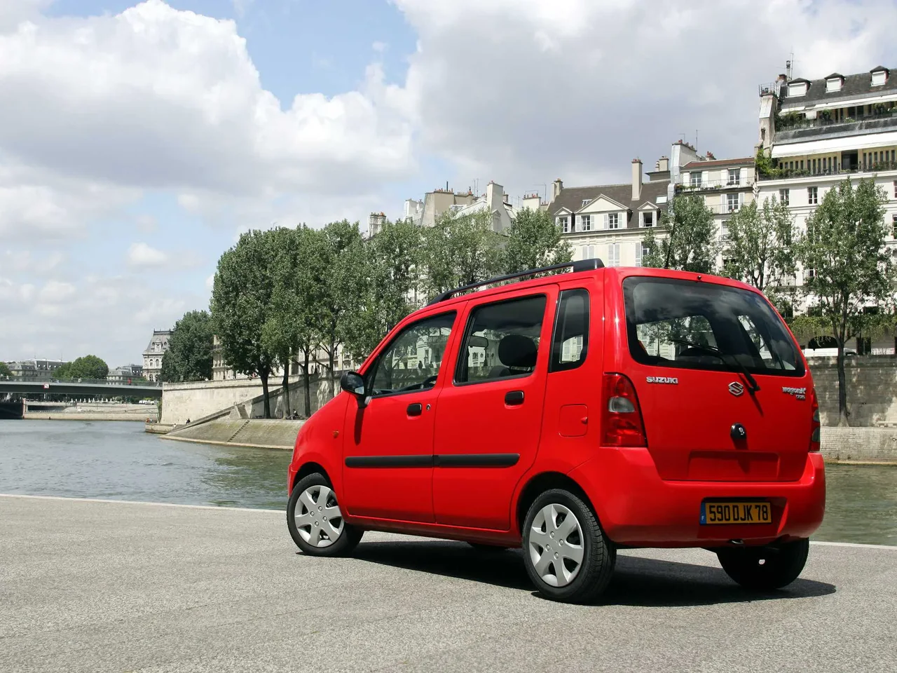 Exterior 5