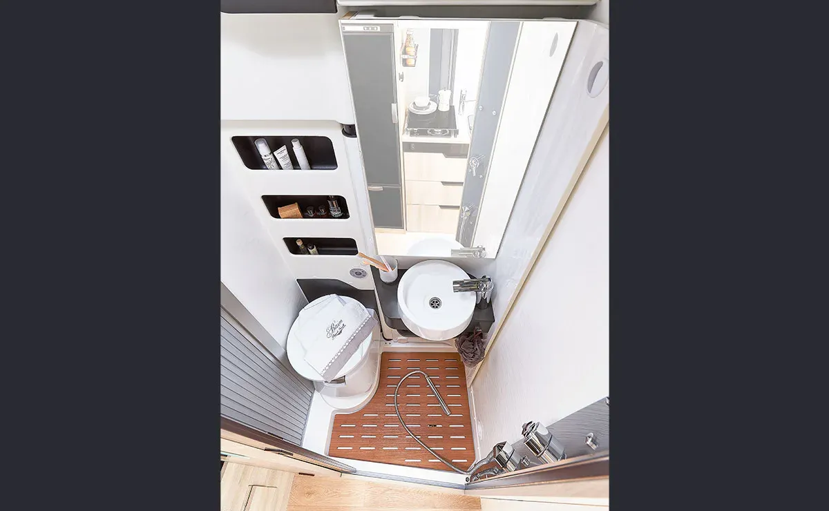 Interior 3