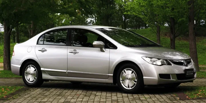 Honda Civic — シビック ハイブリッド MX スーパープラチナ・メタリック